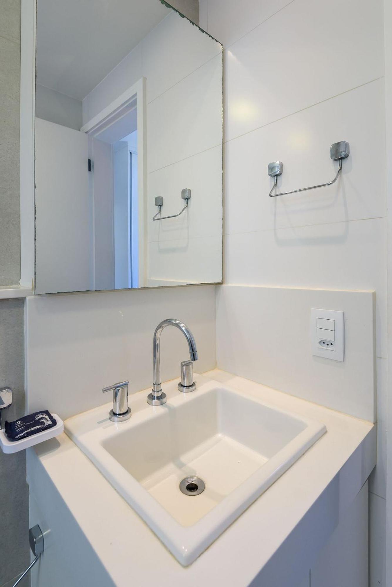 Quarto&sala C/ Workstation No Leblon | Dmc 24/609 * Rio de Janeiro