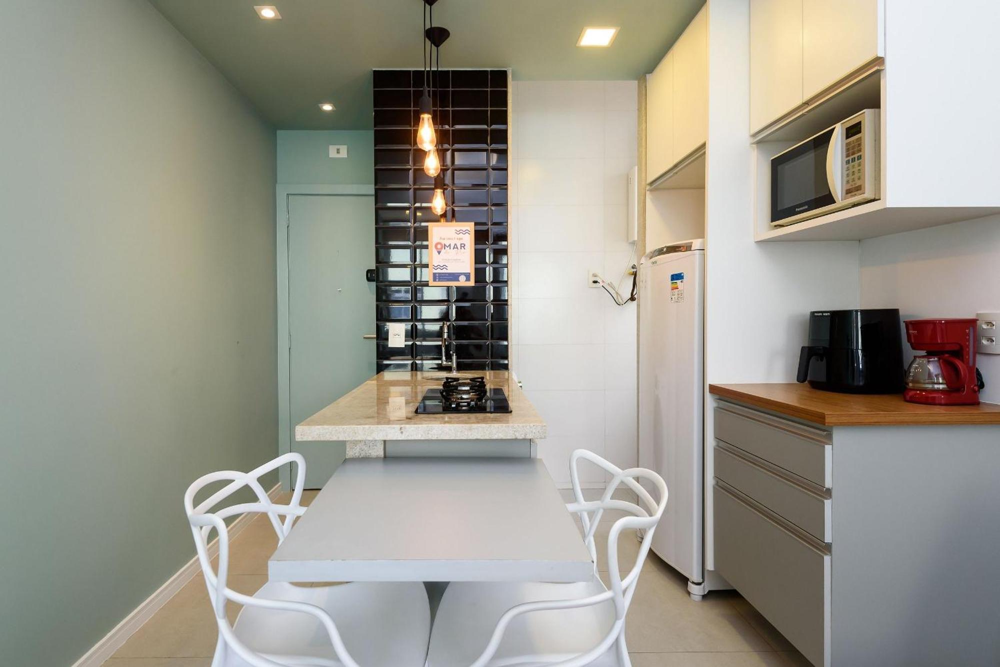 Quarto&sala C/ Workstation No Leblon | Dmc 24/609