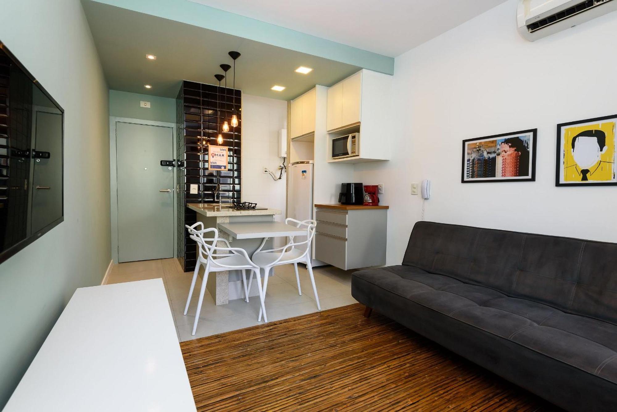 Quarto&sala C/ Workstation No Leblon | Dmc 24/609 * Rio de Janeiro